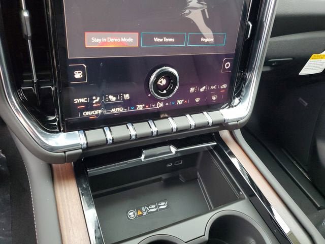 New 2026 GMC Yukon XL Denali w/ Denali Reserve Package AWD/4WD image 23