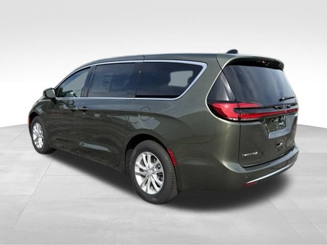 New 2027 Chrysler Pacifica Select FWD image 2
