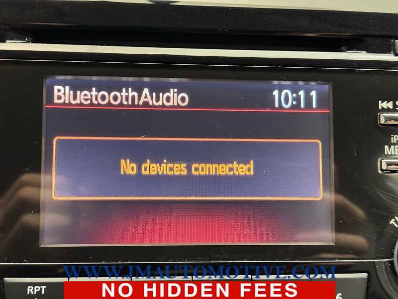 Used 2017 Nissan Rogue S w/ S Appearance Package image 23