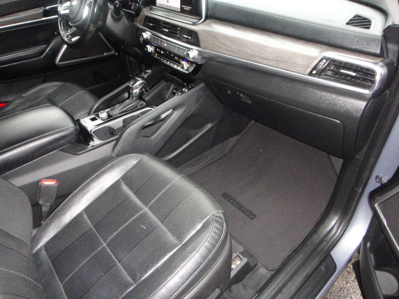 Used 2021 Kia Telluride EX w/ EX Premium Package image 17