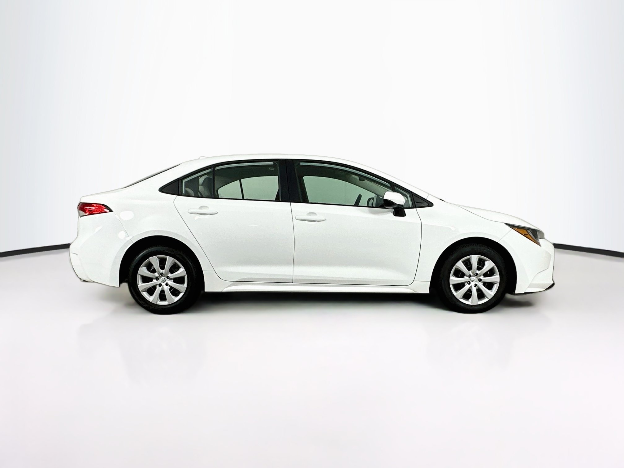 Used 2024 Toyota Corolla LE FWD image 10