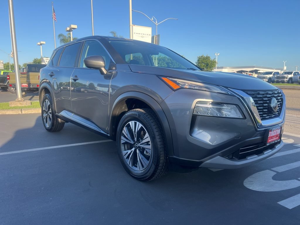 Used 2023 Nissan Rogue SV FWD image 7