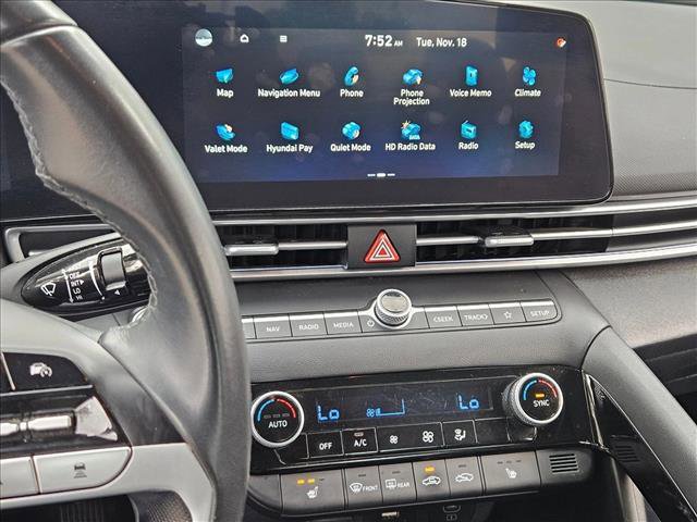 Used 2024 Hyundai Elantra Limited image 14
