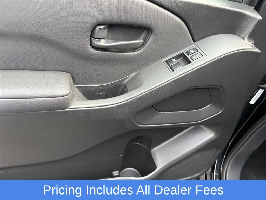 Used 2022 Nissan Frontier S AWD/4WD image 22