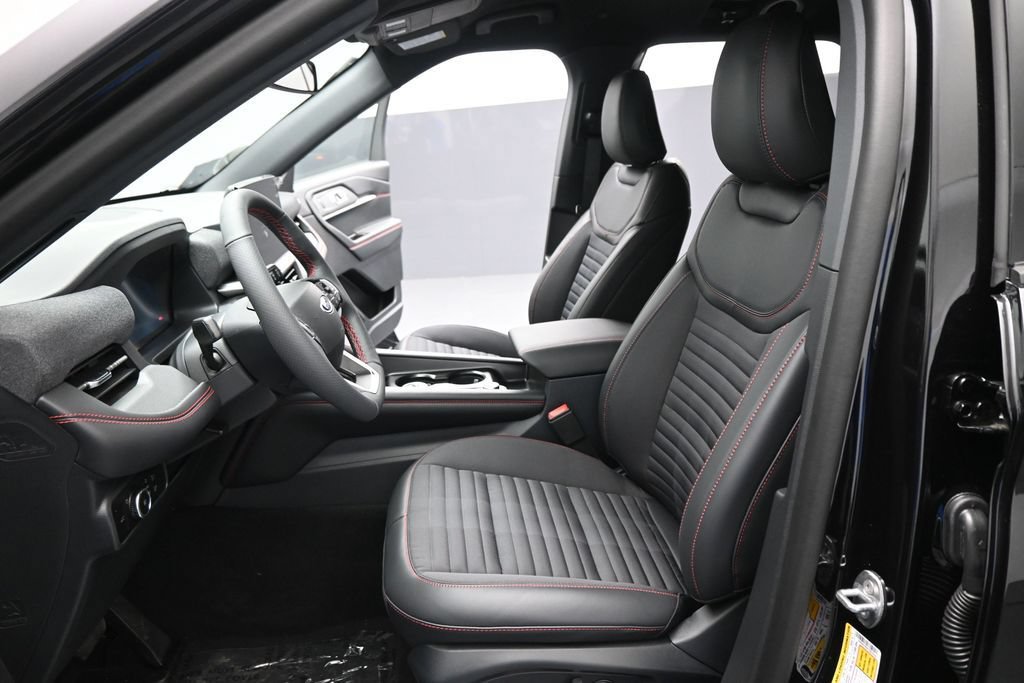 New 2026 Ford Explorer ST-Line w/ ST-Line Street Pack AWD/4WD image 9