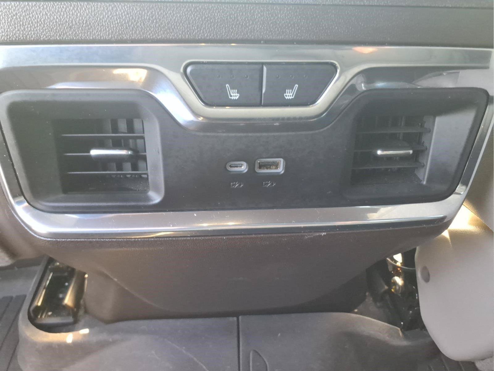Used 2024 Chevrolet Silverado 1500 LTZ w/ LTZ Convenience Package II AWD/4WD image 15