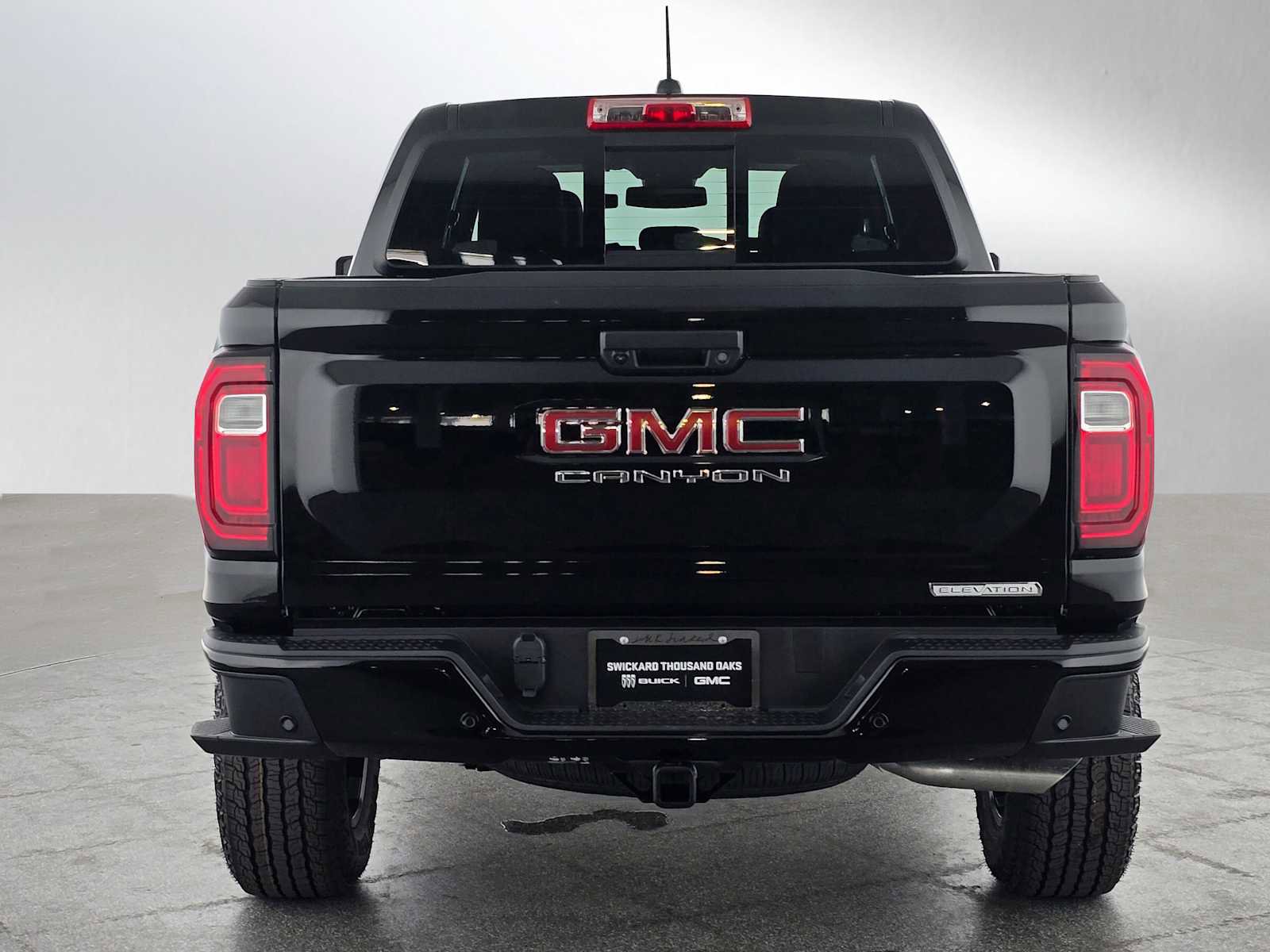 New 2026 GMC Canyon Elevation w/ Convenience Package image 4
