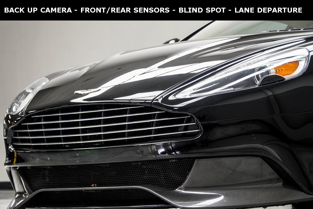 Used 2017 Aston Martin Vanquish Coupe image 2