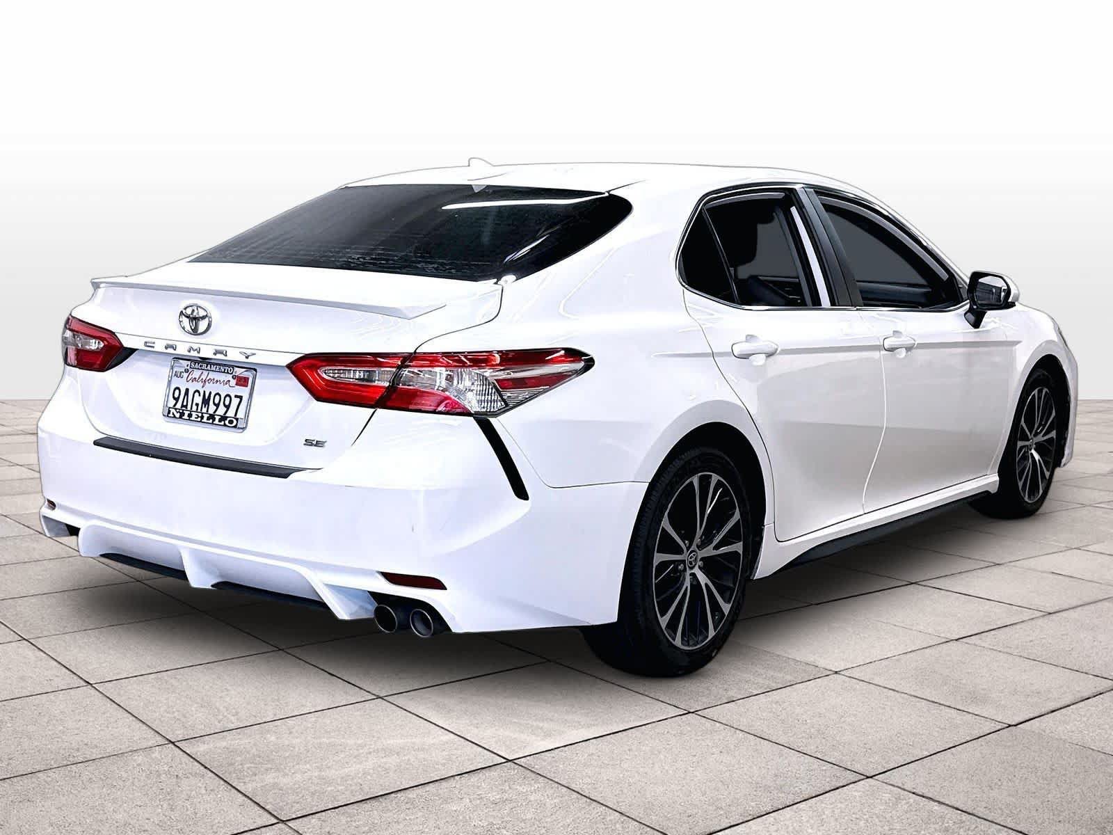 Used 2020 Toyota Camry SE FWD image 15