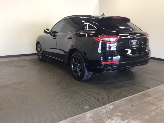 Used 2019 Maserati Levante AWD/4WD image 4
