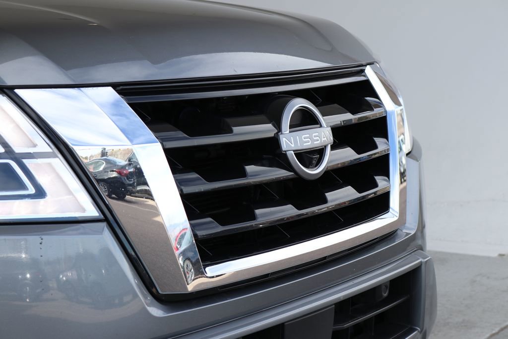 Used 2024 Nissan Armada SL image 12