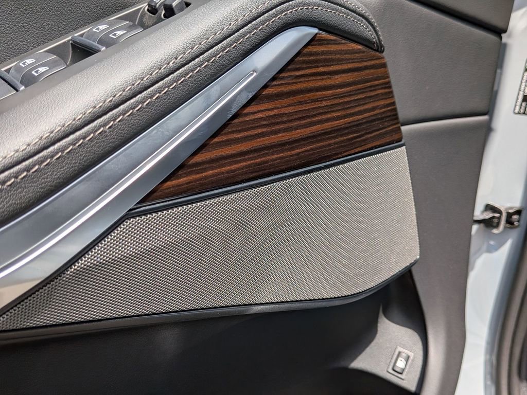 New 2026 BMW X5 xDrive50e image 11