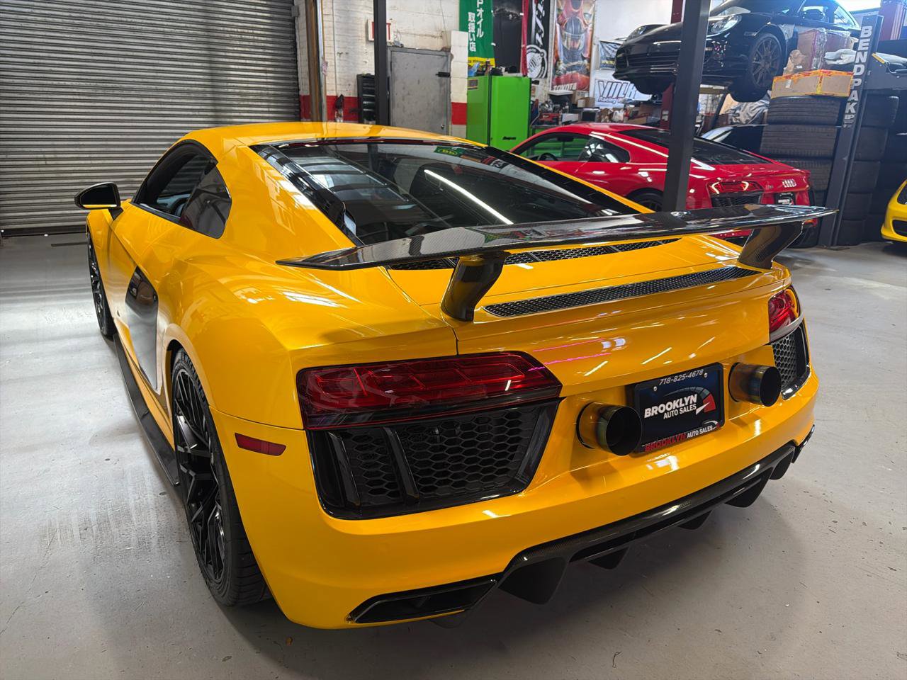 Used 2017 Audi R8 V10 plus image 8