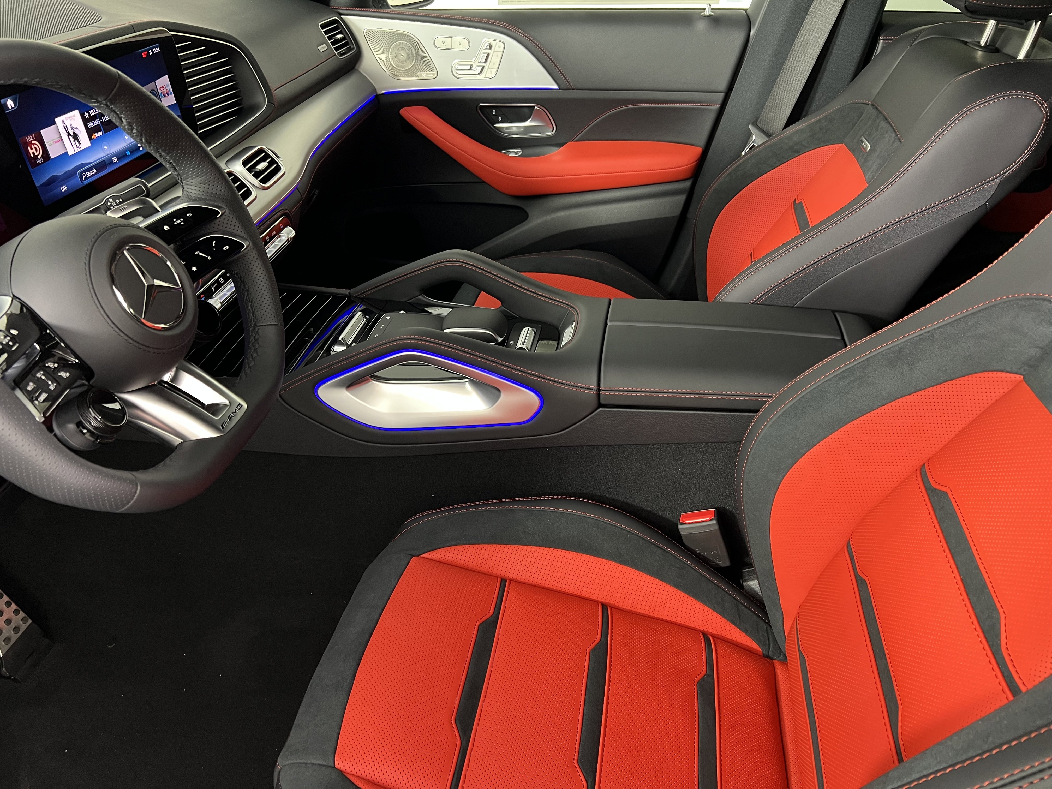 New 2025 Mercedes-Benz GLE 53 AMG 4MATIC image 17