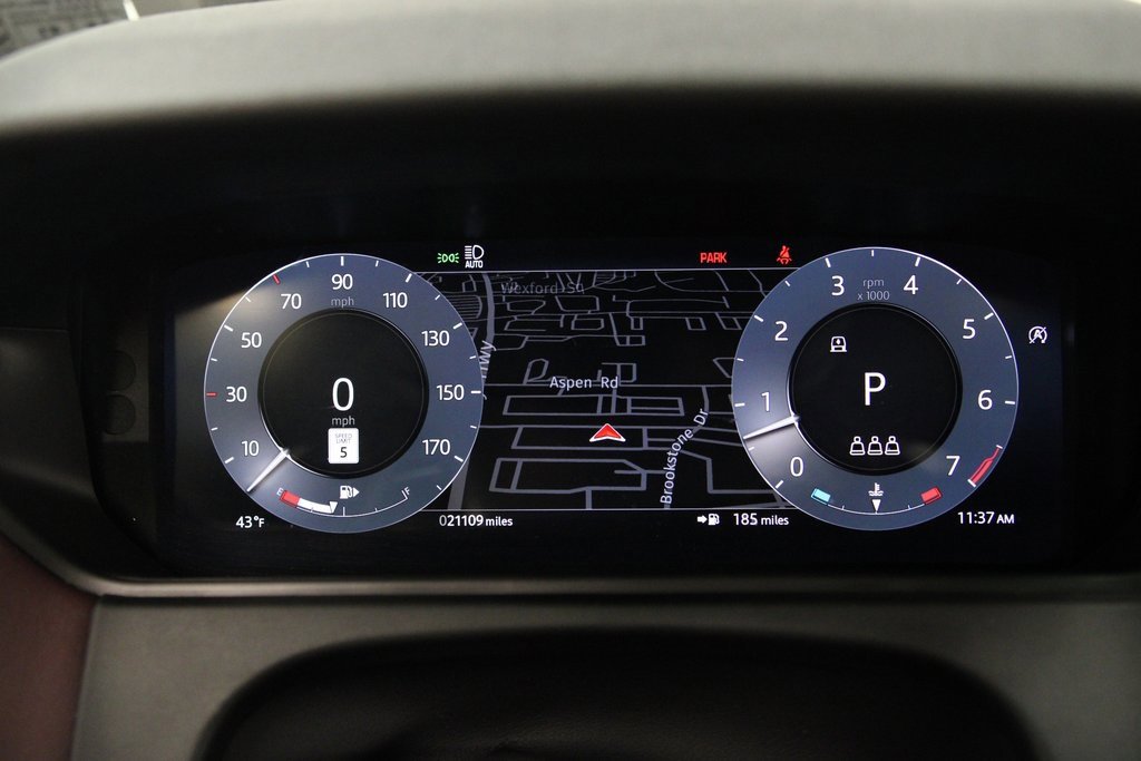 Used 2024 Land Rover Range Rover Velar Dynamic HSE image 13