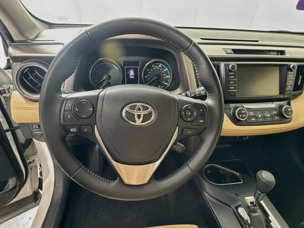 Used 2018 Toyota RAV4 XLE w/ Convenience Package AWD/4WD image 11