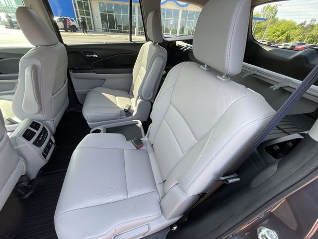 Used 2017 Honda Pilot Elite image 16