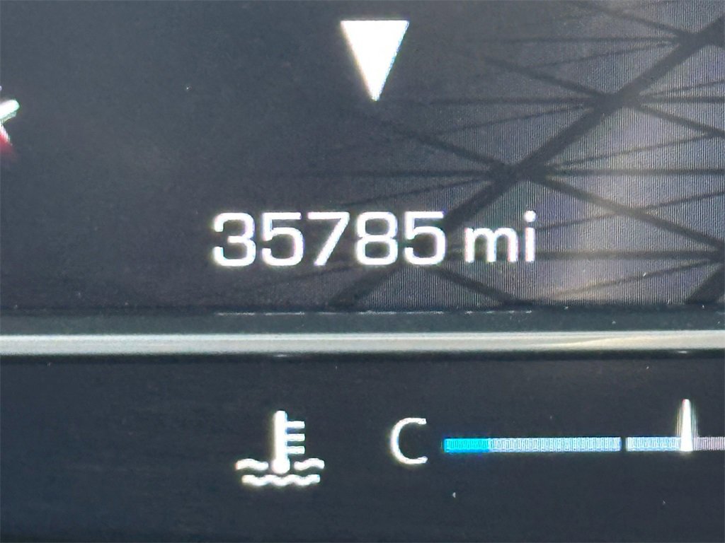 Used 2023 GMC Yukon Denali w/ Denali Reserve Package image 35