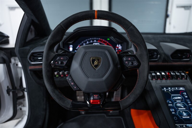 Used 2022 Lamborghini Huracan STO RWD image 19