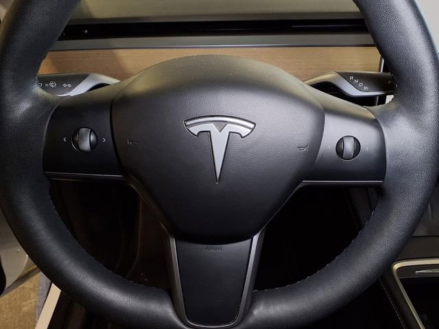 Used 2022 Tesla Model Y Long Range AWD/4WD image 8