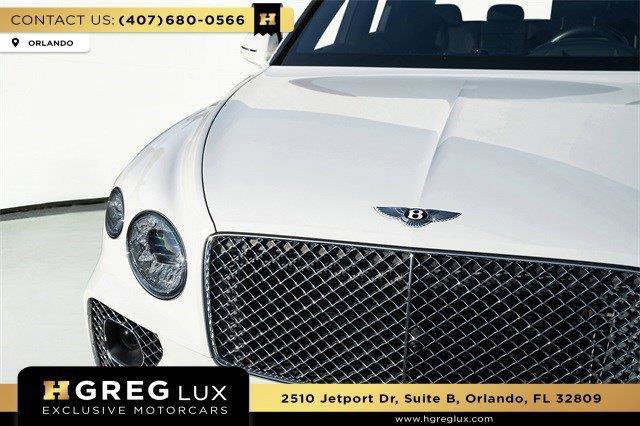 Used 2022 Bentley Bentayga AWD/4WD image 5