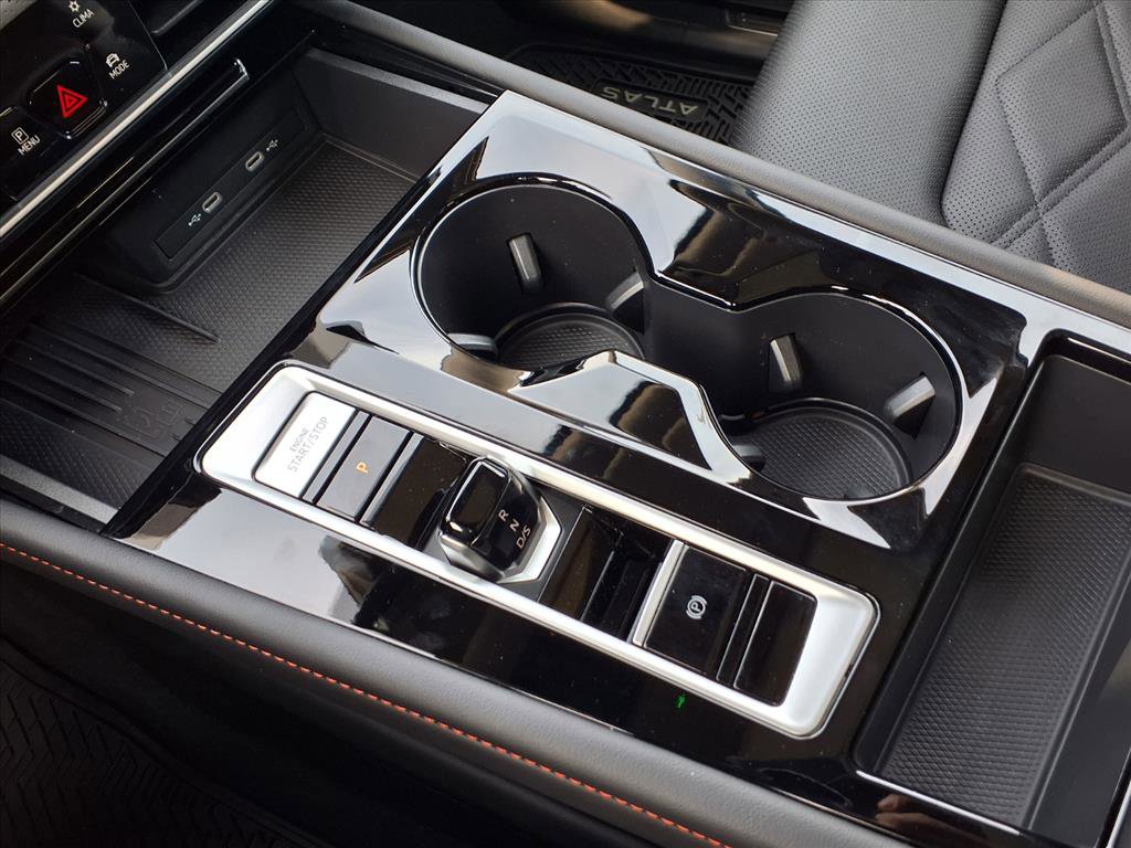 Certified 2025 Volkswagen Atlas Peak Edition SE image 26