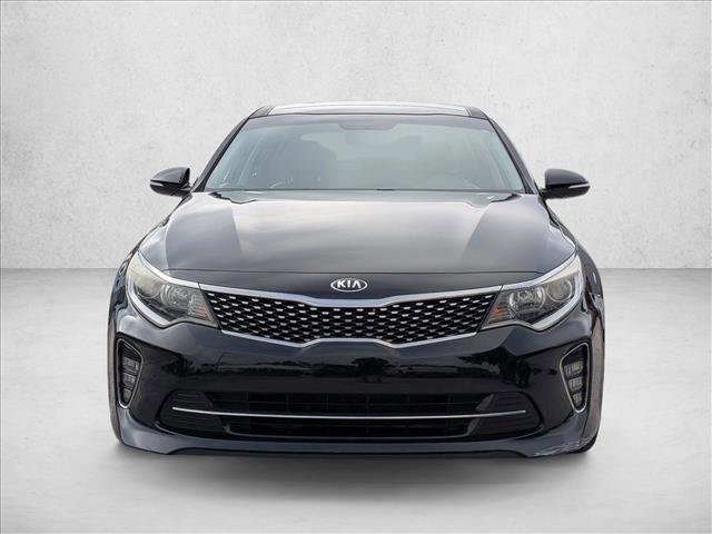 Used 2018 Kia Optima S w/ Panoramic Sunroof Package image 2