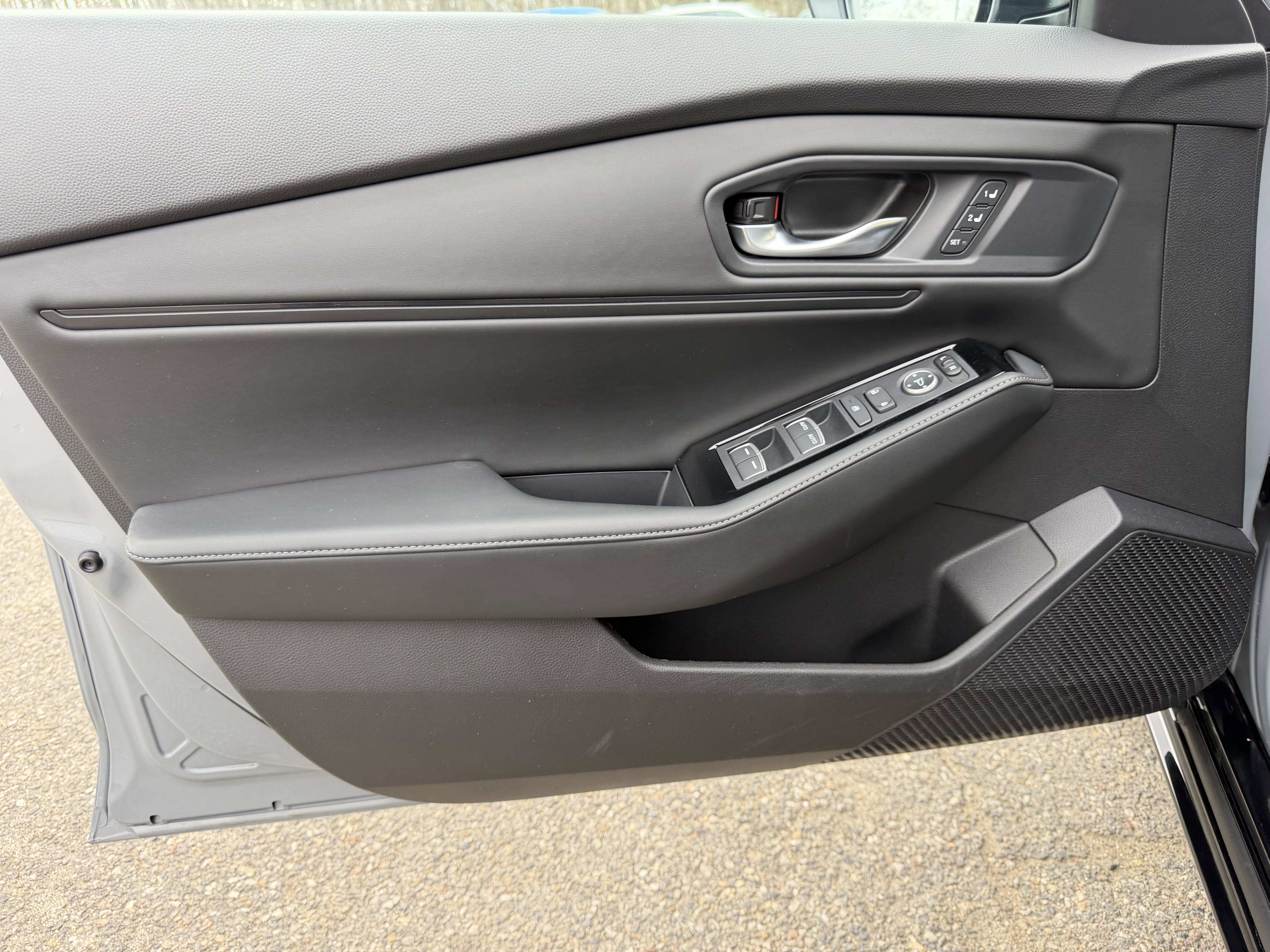 Used 2025 Honda Accord Touring image 10