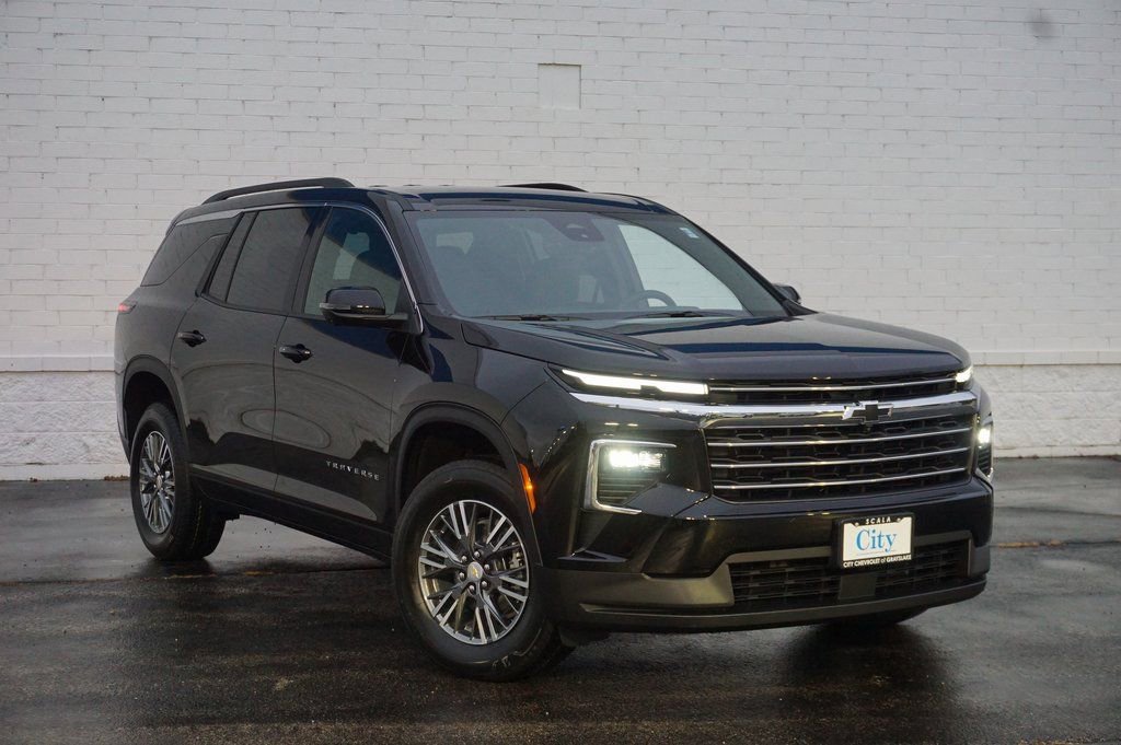 New 2026 Chevrolet Traverse LT w/ Driver Confidence Package image 2