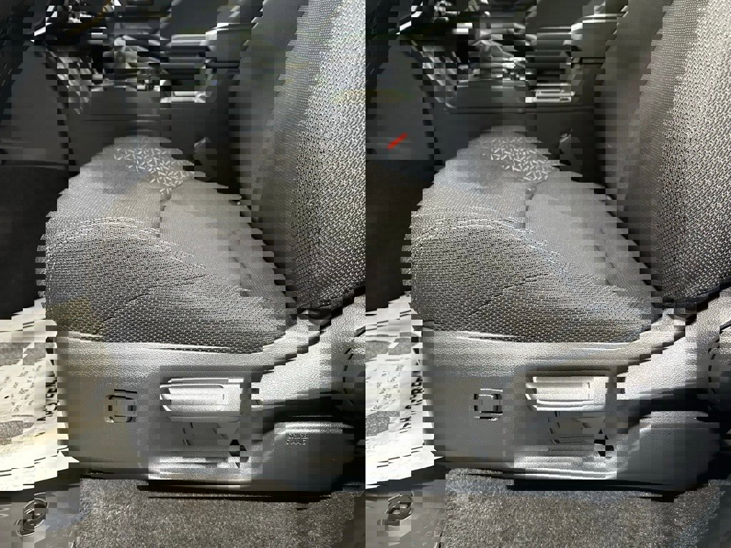 Used 2025 Toyota 4Runner SR5 image 12