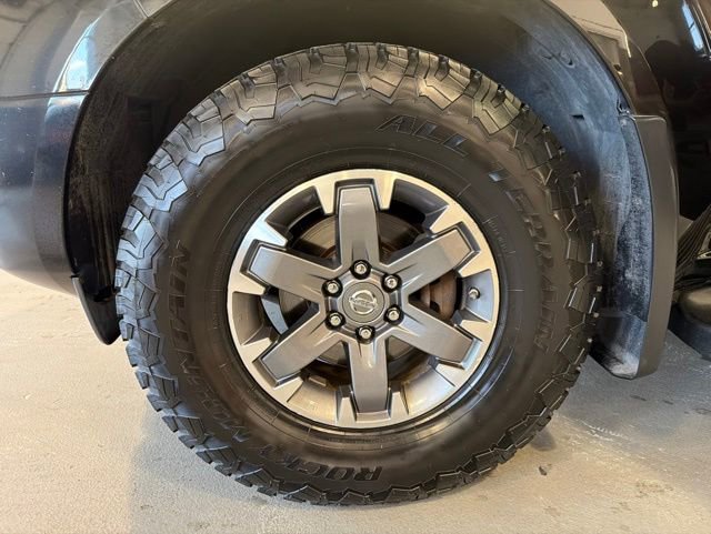 Used 2016 Nissan Frontier PRO-4X w/ Pro-4x Luxury Package AWD/4WD image 25