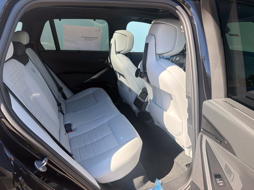 New 2027 BMW X5 xDrive40i AWD/4WD image 12