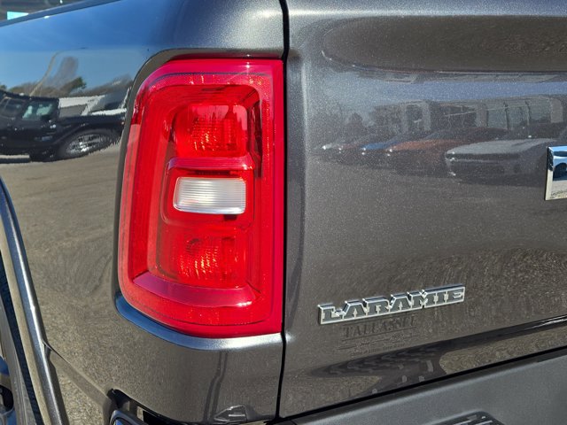 New 2026 RAM 1500 Laramie AWD/4WD image 18