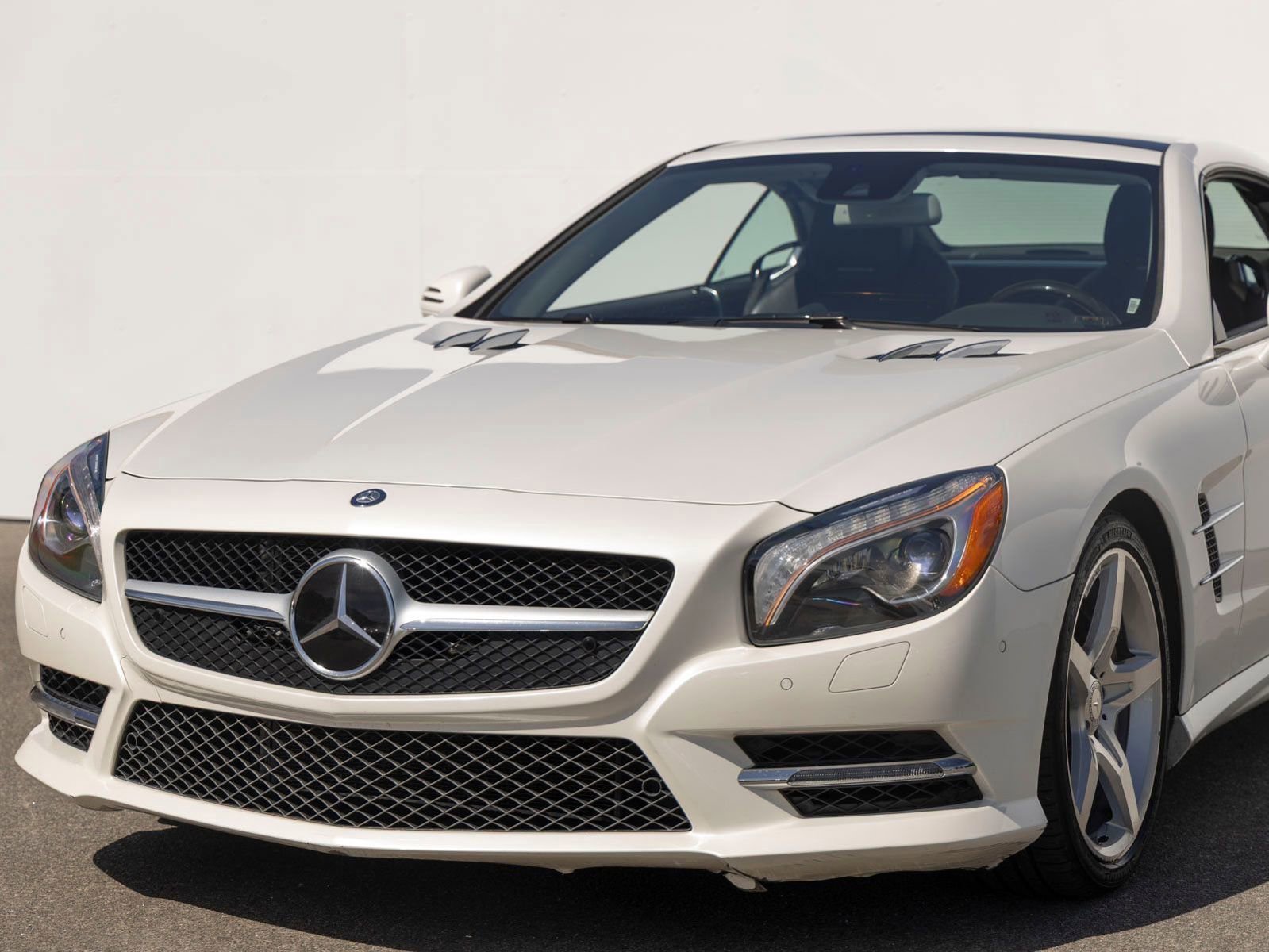 Used 2015 Mercedes-Benz SL 400 image 6