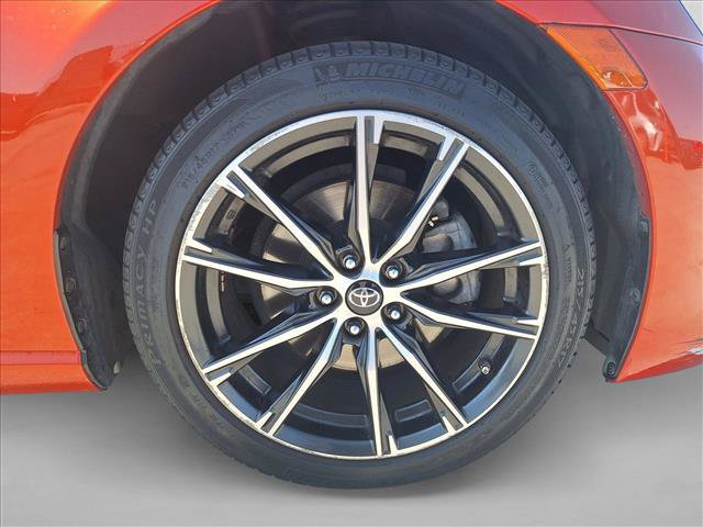 Used 2017 Toyota 86 RWD image 18