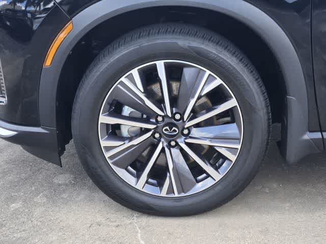 Certified 2027 INFINITI QX60 Luxe w/ Cargo Package FWD image 8