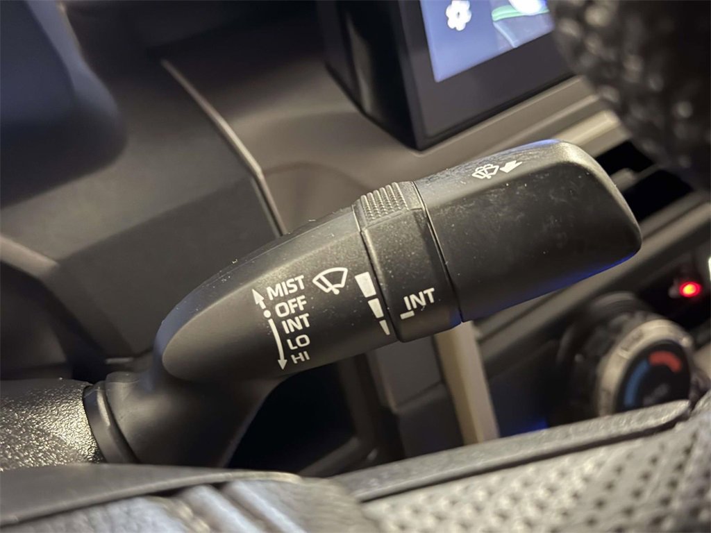 Used 2025 Toyota Tacoma TRD Sport image 25