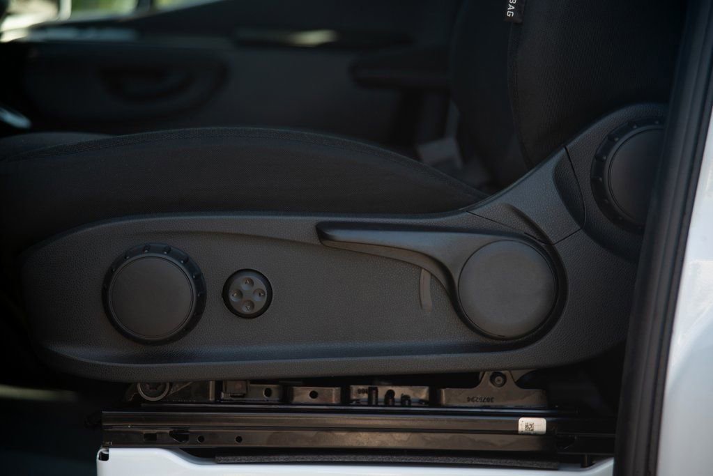 Used 2024 Mercedes-Benz Sprinter 2500 image 25