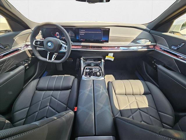 New 2026 BMW i7 M70 RWD image 20