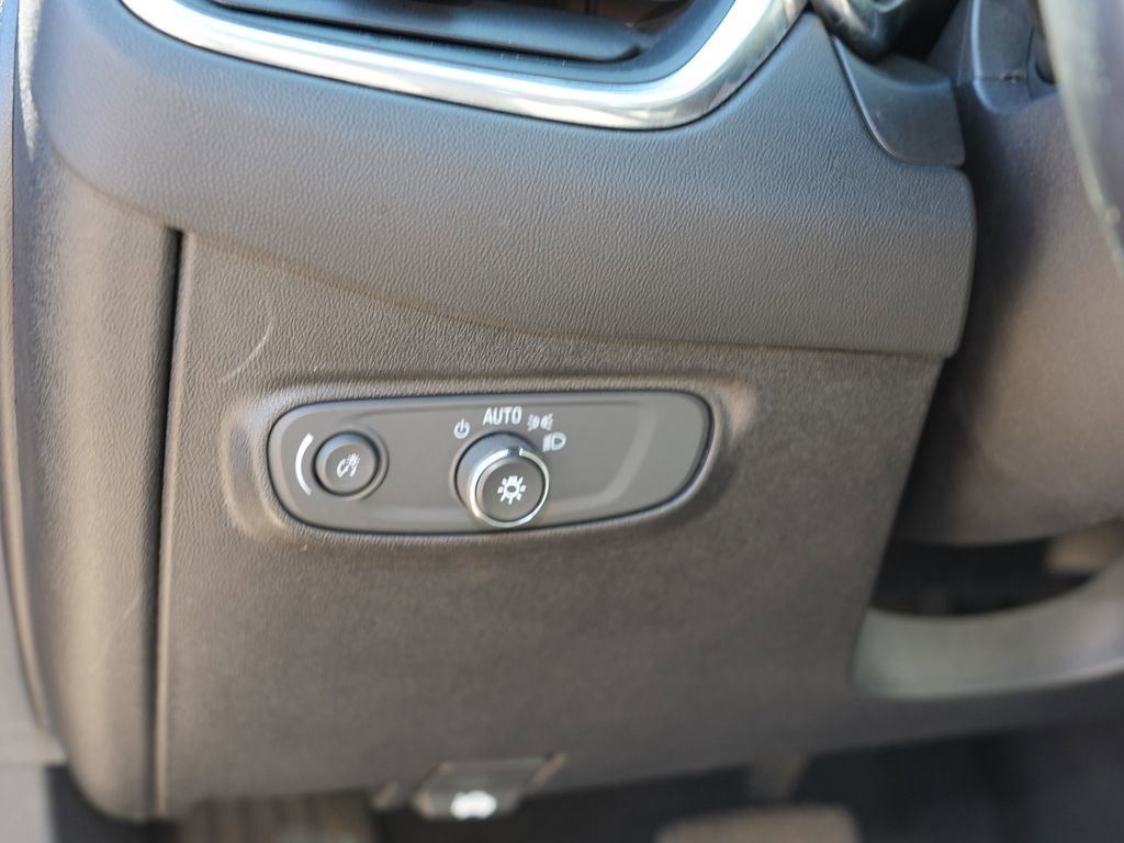 Used 2019 Chevrolet Equinox LT image 17