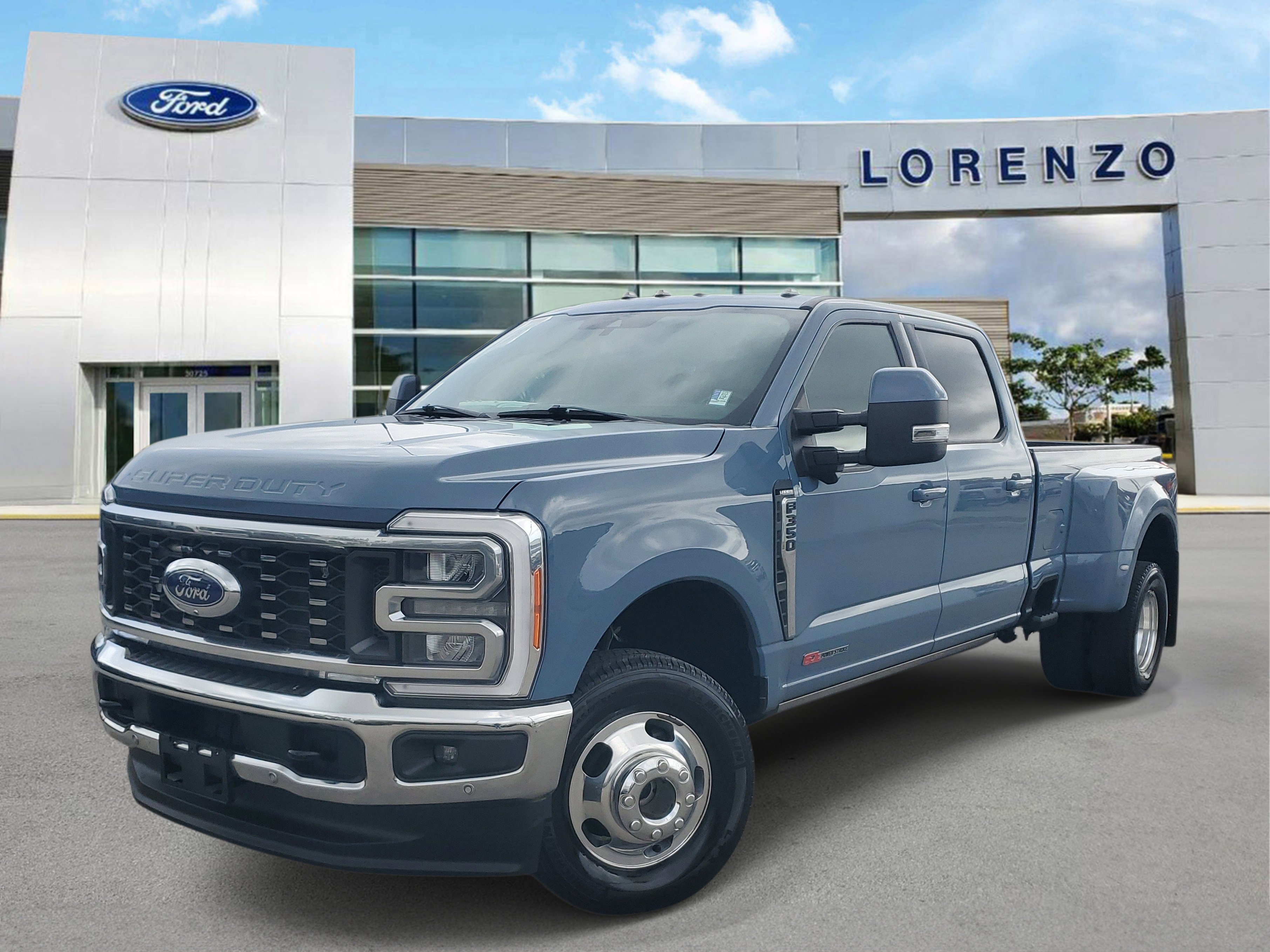Used 2023 Ford F350 Lariat w/ Lariat Ultimate Package image 1