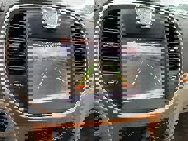 Used 2013 Chrysler 300 C w/ Beats Audio Group image 11