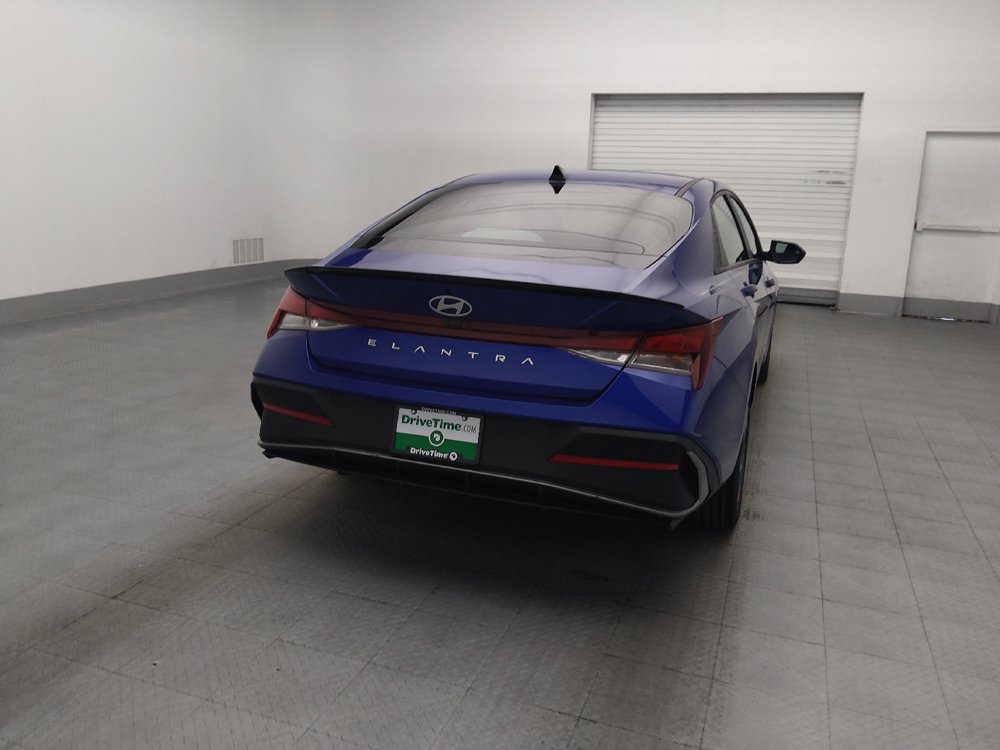 Used 2025 Hyundai Elantra Sport FWD image 7