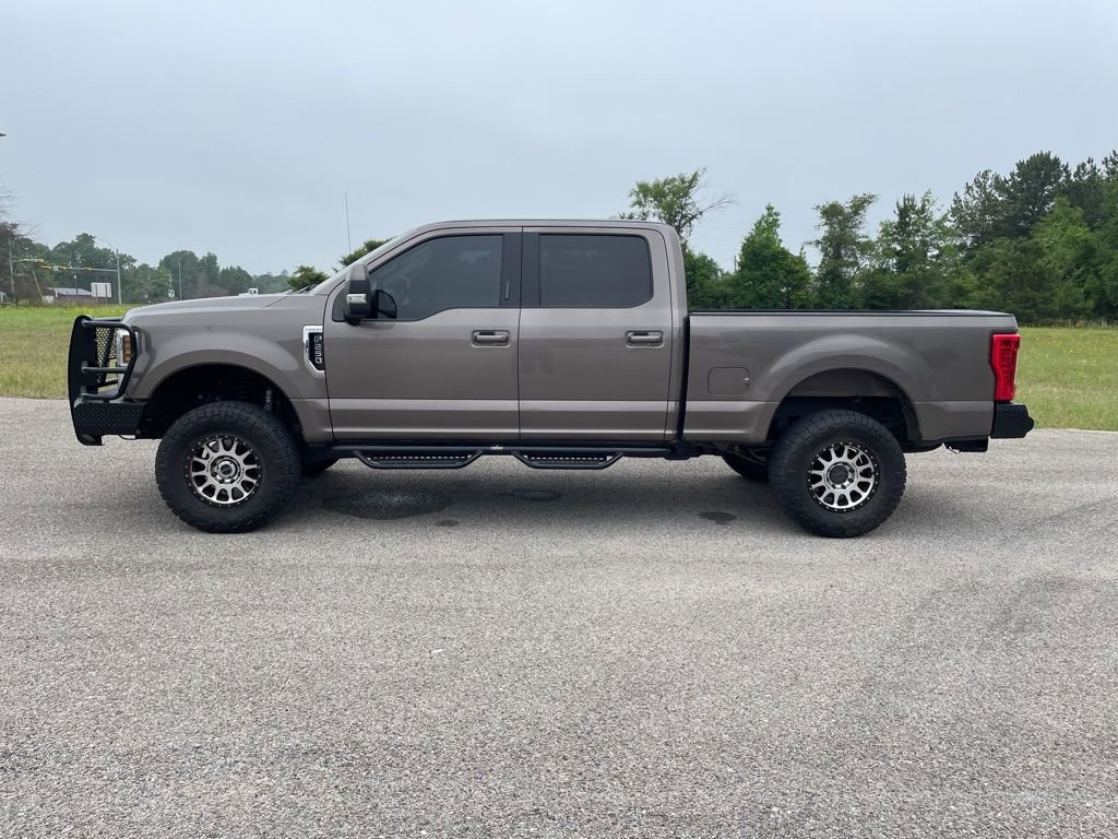 Used 2019 Ford F250 Lariat w/ Lariat Value Package AWD/4WD image 2