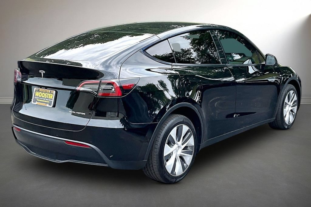 Used 2022 Tesla Model Y Long Range AWD/4WD image 5