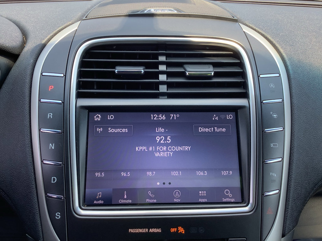 Used 2020 Lincoln Nautilus Reserve image 16