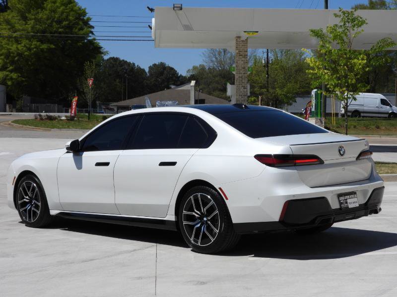 Used 2024 BMW 740i image 25