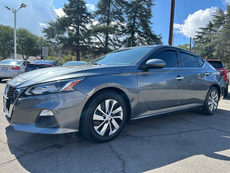 Used 2020 Nissan Altima 2.5 S image 1