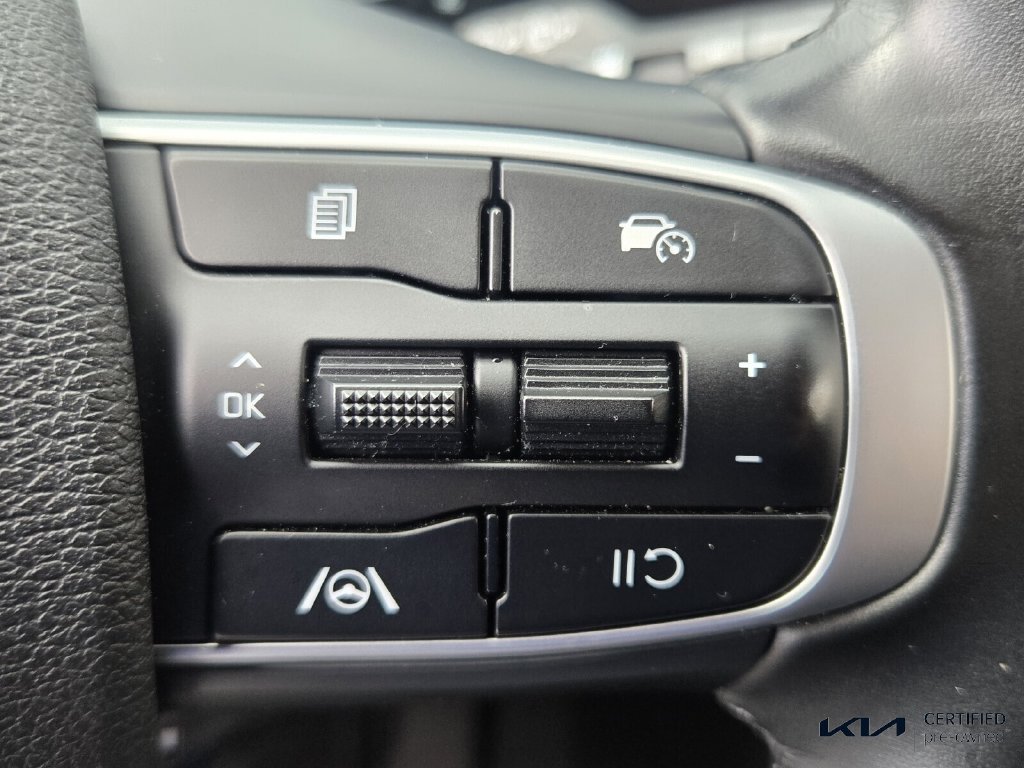 Certified 2023 Kia Sportage EX FWD image 22
