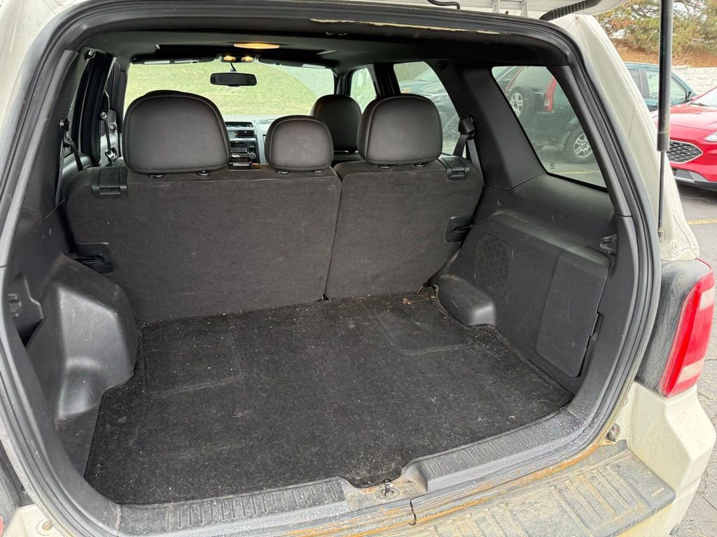 Used 2012 Ford Escape Limited w/ Class II Trailer Towing Pkg image 5